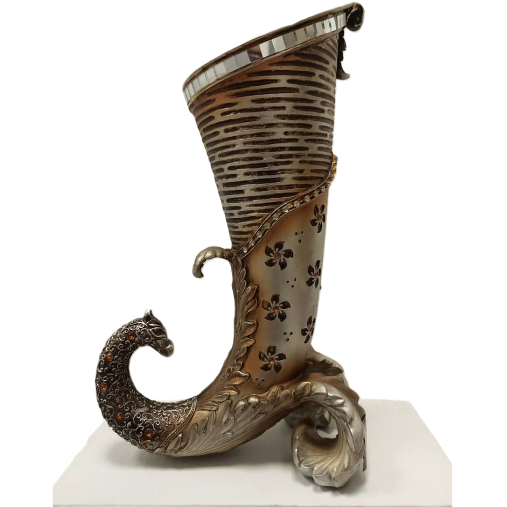 Candelabro Decorativo Forma Cuerno 19.5X12X30.5Cm