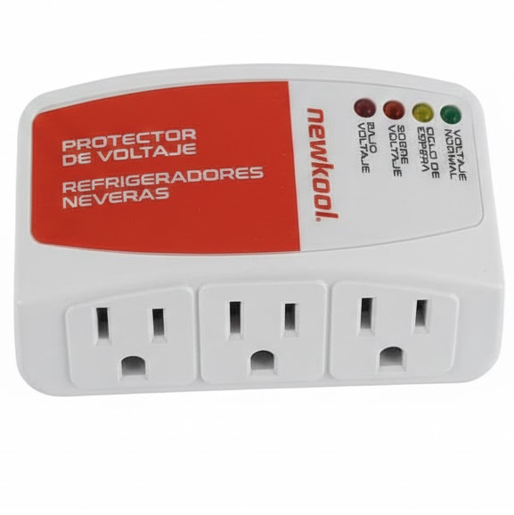 Protector De Voltaje Newkool Para Neveras Y Refrigeradores Alta Resistencia 3 Tomas 15A 110V Blanco Y Rojo